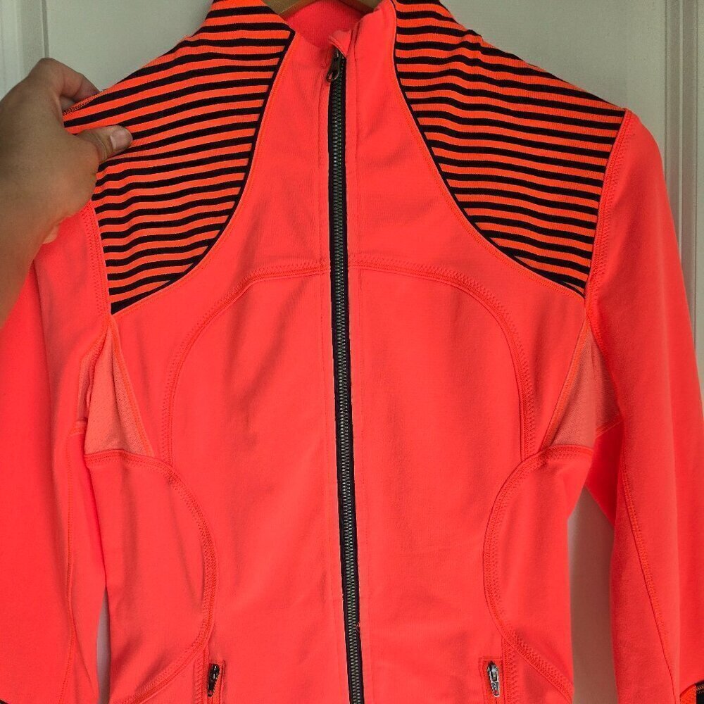 Lululemon Forme Full Zip Jacket Light Flare Classic Stripe Size 6 - Picture 8 of 14
